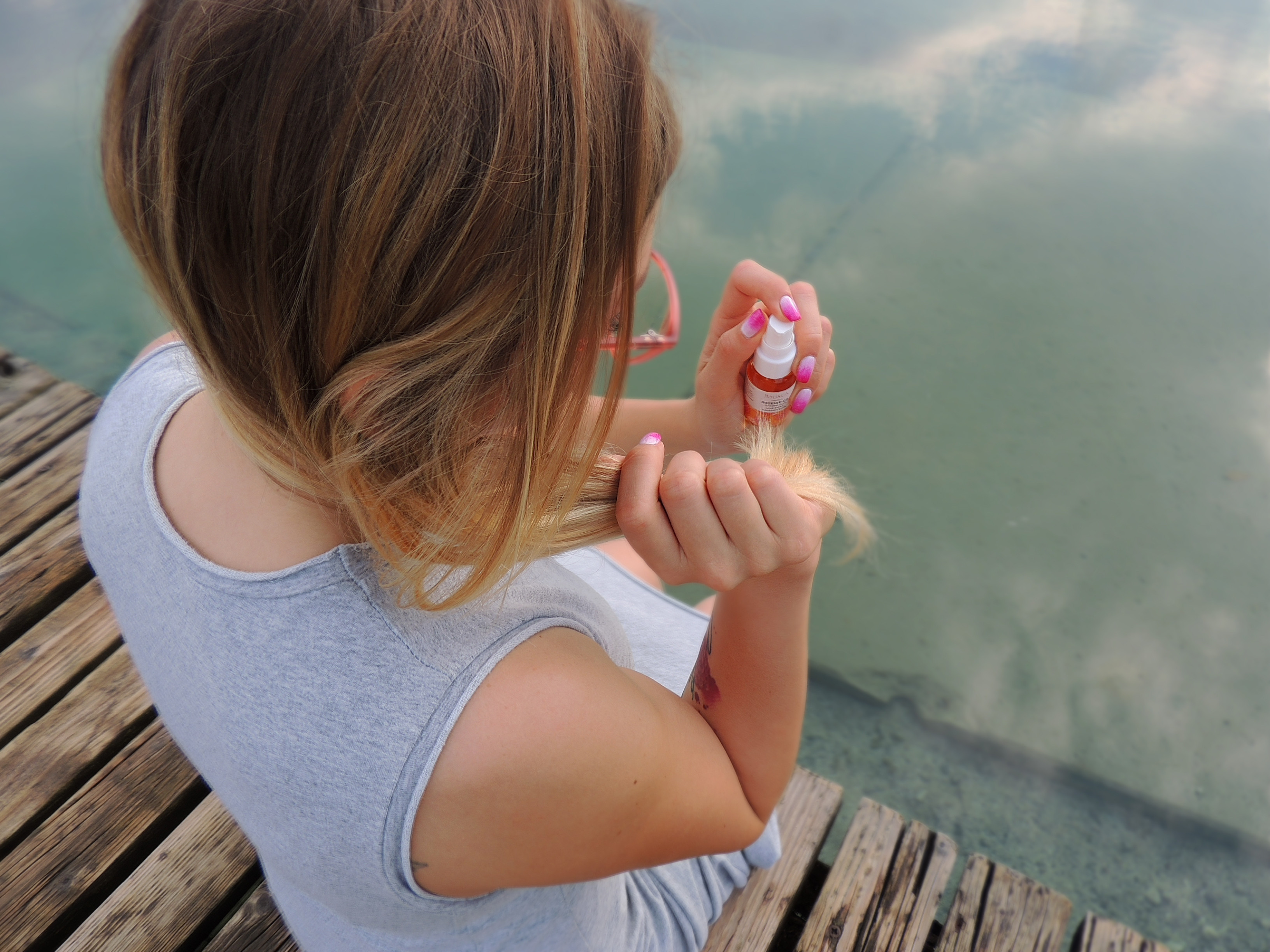 Šipkovo olje  za lase