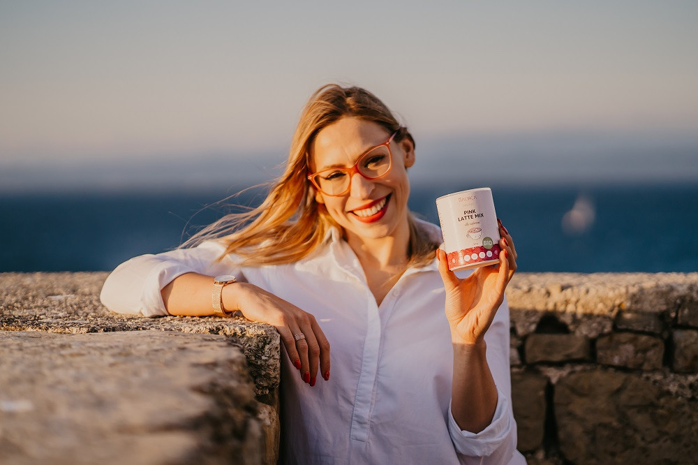 Pink latte mix na morju